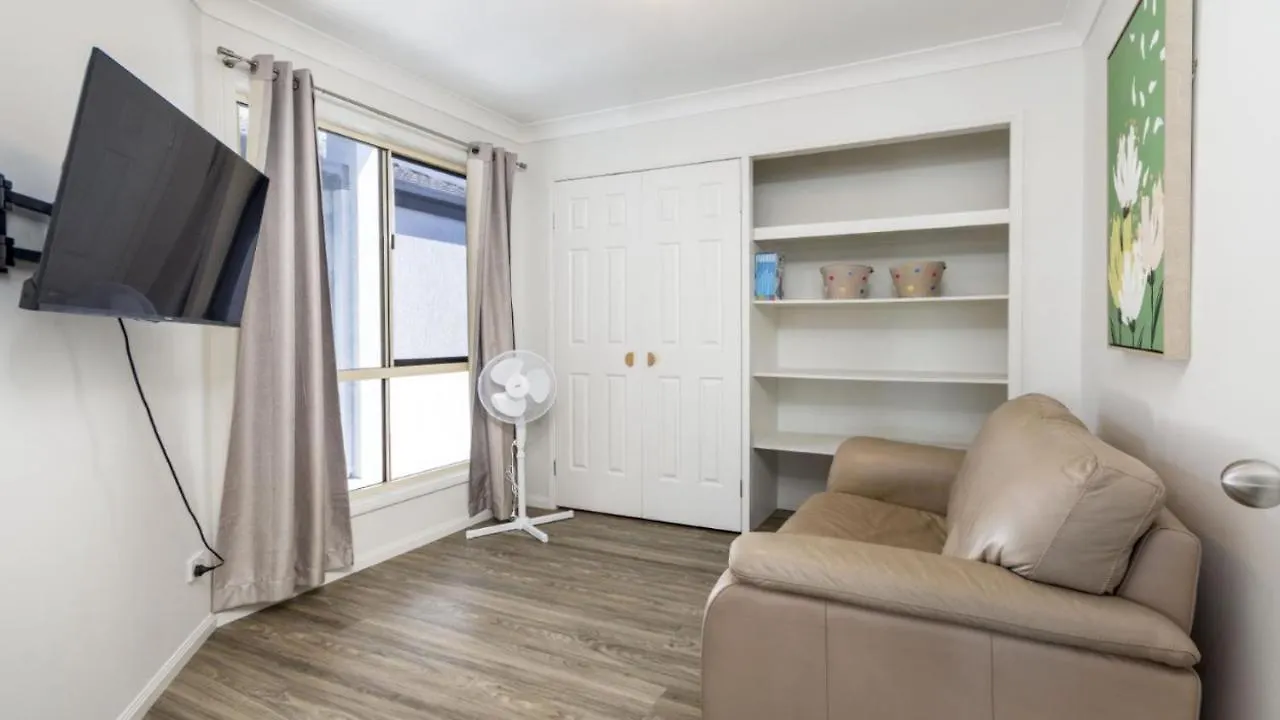 Casa vacanze Dog Friendly Home With Canal Views Banksia Beach Australia